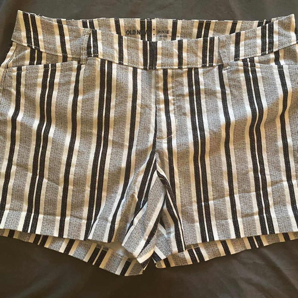 Old Navy Pixie Short